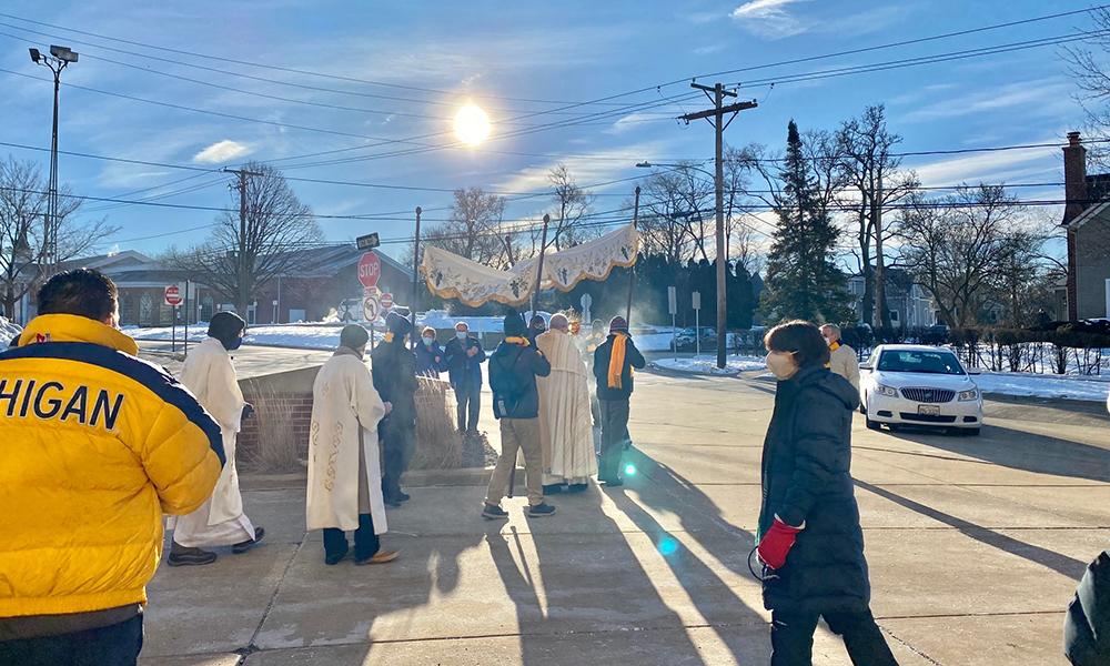 Diocese of Joliet Holds Two Eucharistic Processions to Share a Culture of Life Witness